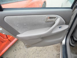 2000 TOYOTA CAMRY LE 4DR GOLD 2.2 AT Z19621